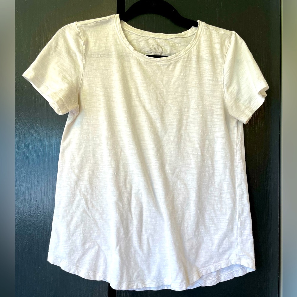24/7 people white tee